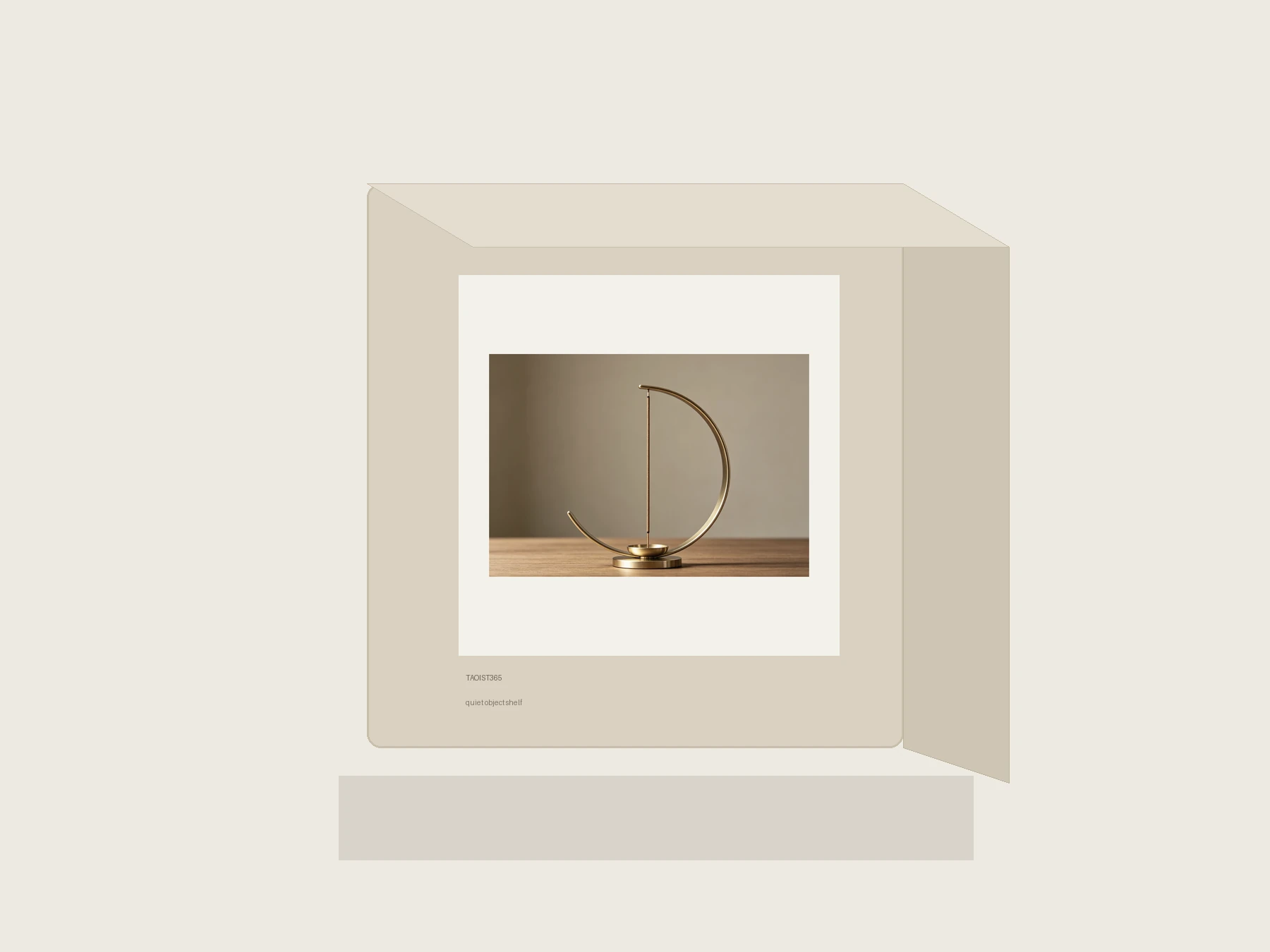 Moon standing ornament packaging